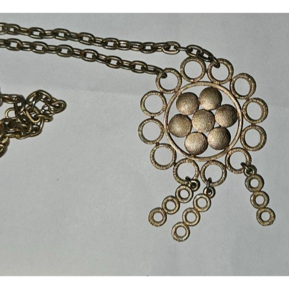 Vintage Necklace Lisner Gold-Tone Geometric Circular Pendant Chain Dangling Ring